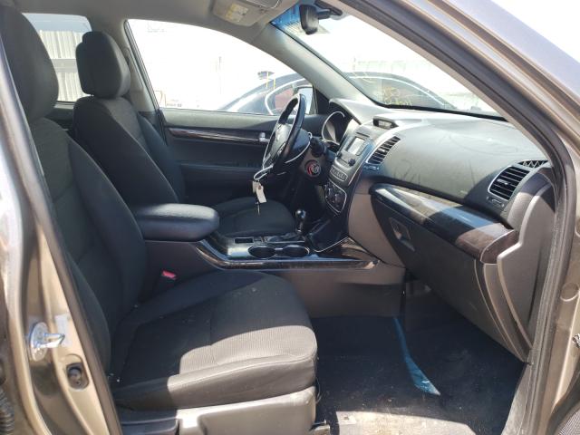 Photo 5 from auction – 2014 KIA SORENTO LX with VIN 5XYKTCA65EG434677