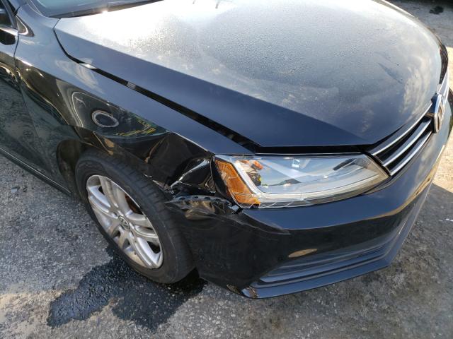 Photo 9 from auction – 2017 VOLKSWAGEN JETTA S with VIN 3VW2B7AJ0HM268295