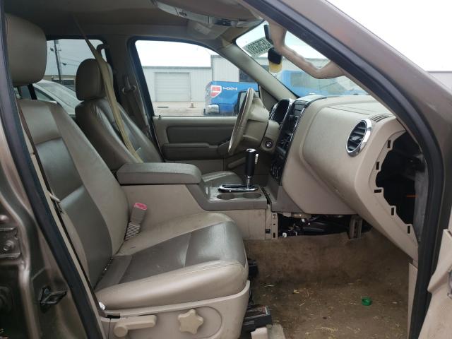 Photo 5 from auction – 2006 FORD EXPLORER X with VIN 1FMEU73E46ZA13568