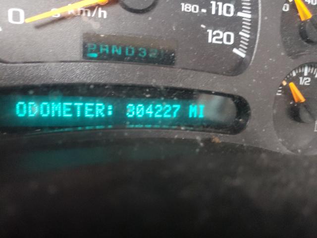 Photo 8 from auction – 2003 CHEVROLET SILVERADO with VIN 1GCHK29U63E121590