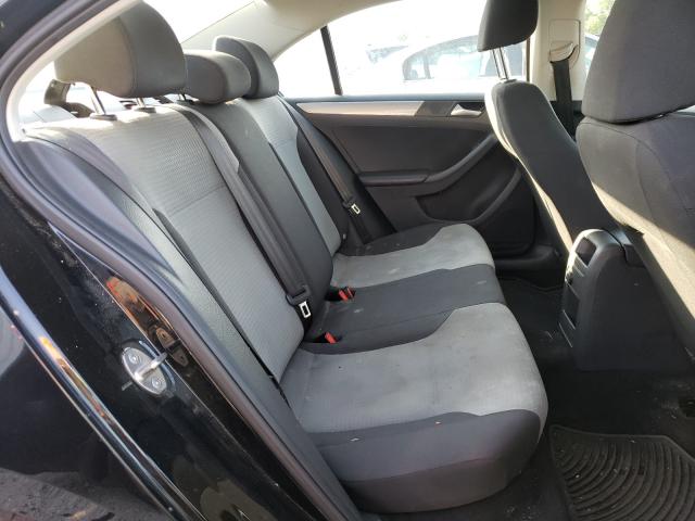 Photo 6 from auction – 2017 VOLKSWAGEN JETTA S with VIN 3VW2B7AJ0HM268295