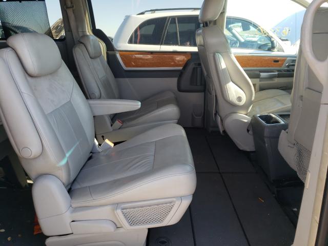 Photo 6 from auction – 2008 CHRYSLER TOWN & COU with VIN 2A8HR64X58R734937