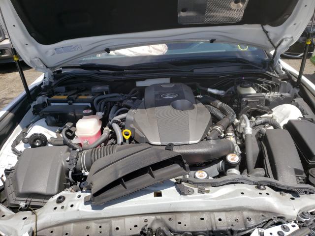 Photo 7 from auction – 2018 LEXUS IS 300 with VIN JTHBA1D26J5067129