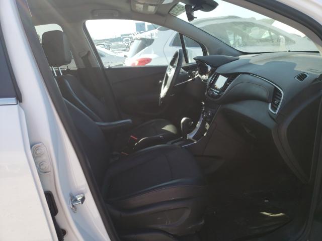 Photo 5 from auction – 2019 CHEVROLET TRAX 1LT with VIN 3GNCJPSB7KL243366