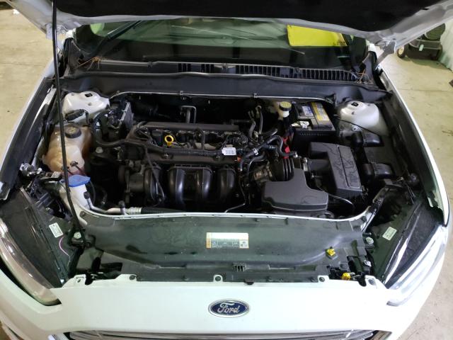 Photo 7 from auction – 2016 FORD FUSION SE with VIN 3FA6P0H77GR314493
