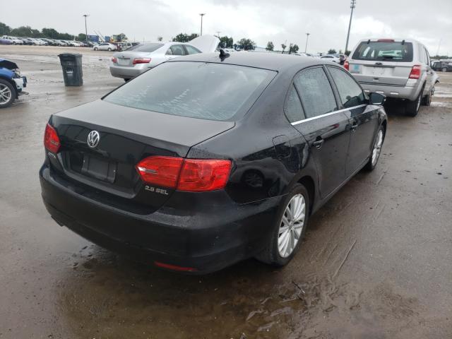 Photo 4 from auction – 2013 VOLKSWAGEN JETTA SEL with VIN 3VWLP7AJ1DM237136