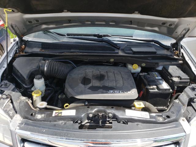Photo 7 from auction – 2014 CHRYSLER TOWN & COU with VIN 2C4RC1BG9ER160454