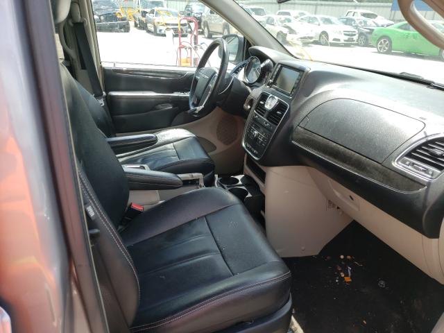 Photo 5 from auction – 2014 CHRYSLER TOWN & COU with VIN 2C4RC1BG9ER160454