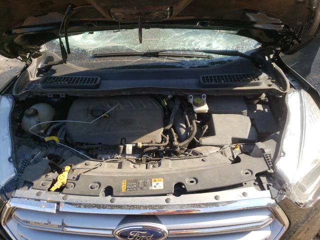 Photo 7 from auction – 2017 FORD ESCAPE SE with VIN 1FMCU0GD7HUC63533