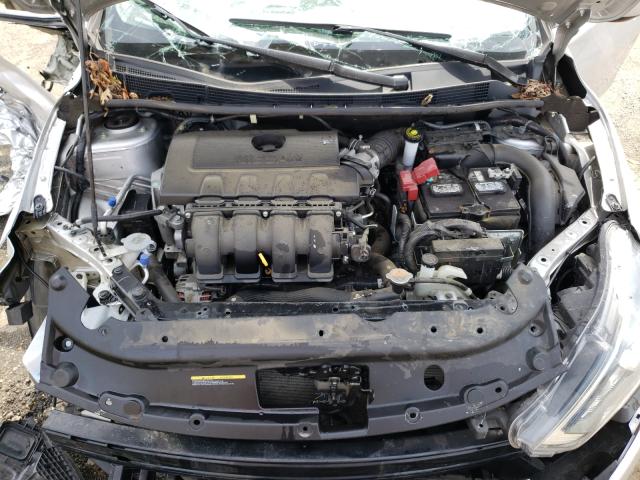Photo 7 from auction – 2017 NISSAN SENTRA S with VIN 3N1AB7AP1HY302100