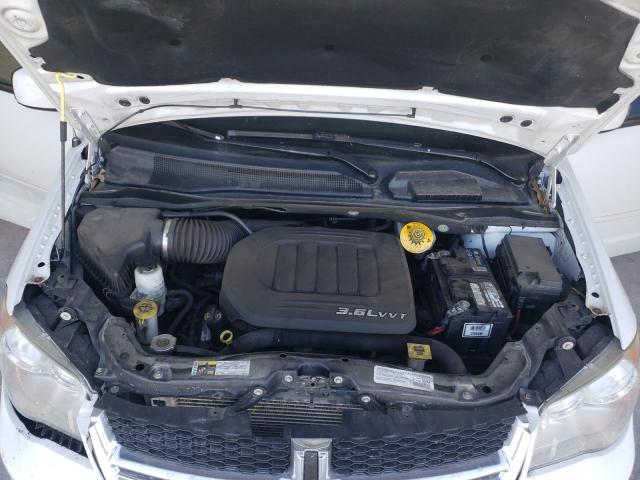 Снимка 7 от търг – 2014 DODGE GRAND CARA с VIN 2C4RDGCG2ER262791