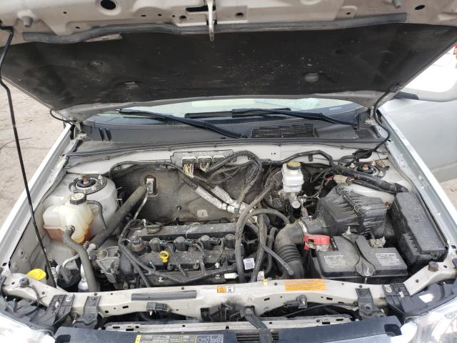 Photo 7 from auction – 2009 FORD ESCAPE LIM with VIN 1FMCU04789KD06367