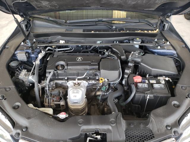 Photo 7 from auction – 2017 ACURA TLX with VIN 19UUB1F39HA010164