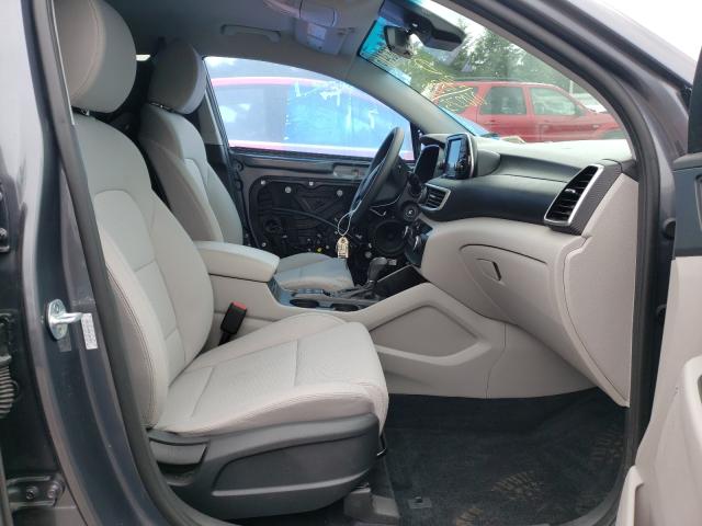 Photo 5 from auction – 2019 HYUNDAI TUCSON SE with VIN KM8J2CA49KU010275
