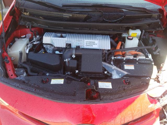 Photo 7 from auction – 2016 TOYOTA PRIUS V with VIN JTDZN3EU4GJ044674
