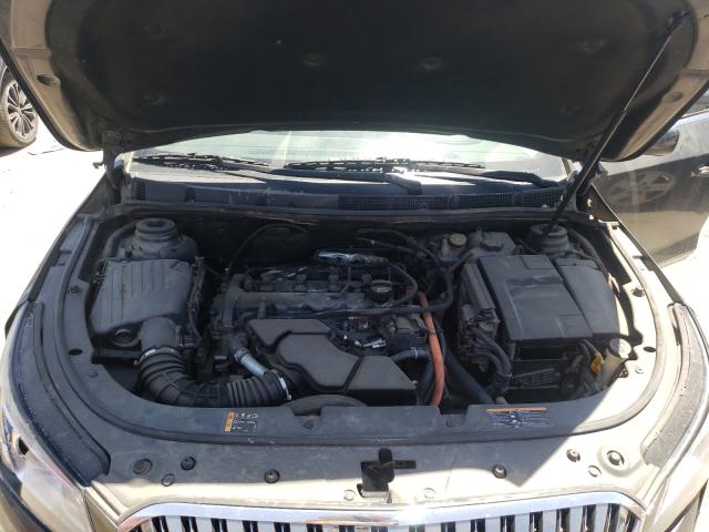 Photo 7 from auction – 2016 BUICK LACROSSE with VIN 1G4GA5GR1GF210588