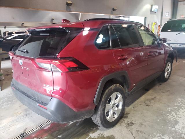 Photo 4 from auction – 2021 TOYOTA RAV4 XLE with VIN JTMR6RFV4MD009909