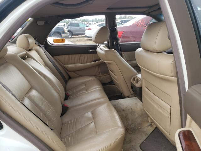 Photo 6 from auction – 1992 LEXUS LS 400 with VIN JT8UF11E2N0139505