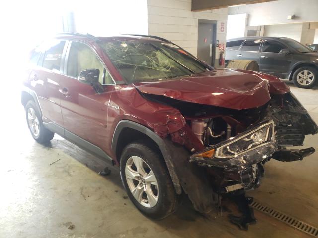 TOYOTA RAV4 XLE 2021 with VIN JTMR6RFV4MD009909 - Photo from auction