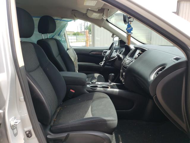 Photo 5 from auction – 2017 NISSAN PATHFINDER with VIN 5N1DR2MM9HC610193