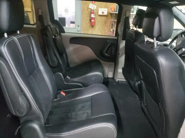 Photo 6 from auction – 2017 DODGE GRAND CARA with VIN 2C4RDGCG8HR664089