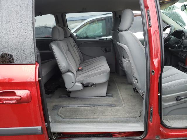 Photo 6 from auction – 2005 CHRYSLER TOWN & COU with VIN 1C4GP45R05B411144