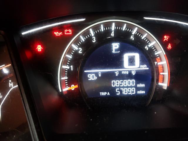 Photo 8 from auction – 2017 HONDA CIVIC LX with VIN 19XFC2F58HE031760