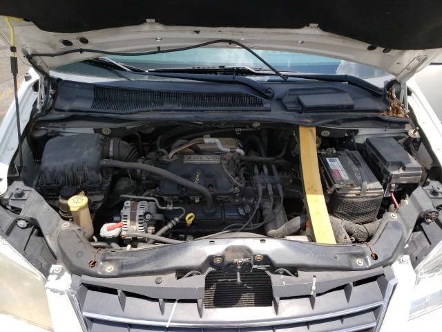 Photo 7 from auction – 2009 CHRYSLER TOWN & COU with VIN 2A8HR54179R554365