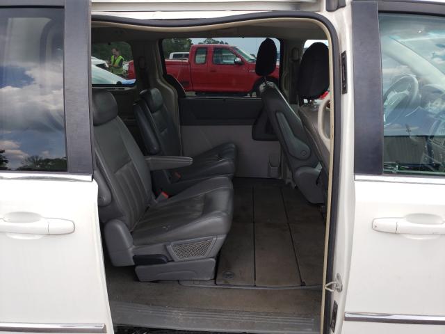Photo 6 from auction – 2009 CHRYSLER TOWN & COU with VIN 2A8HR54179R554365