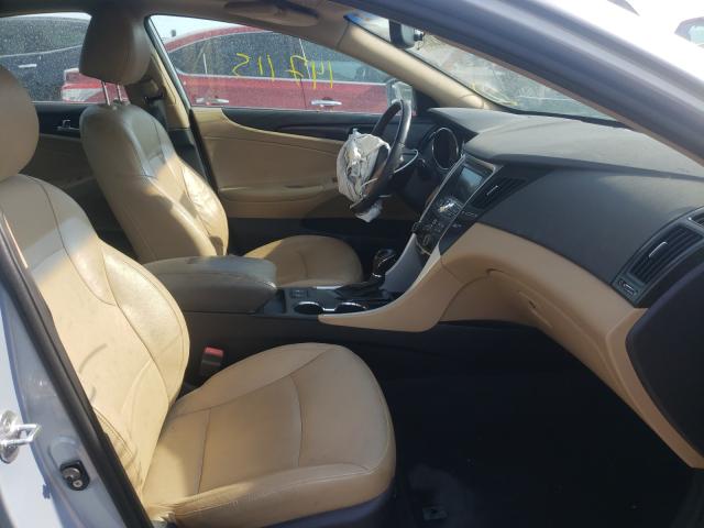 Photo 5 from auction – 2011 HYUNDAI SONATA SE with VIN 5NPEC4ACXBH138308
