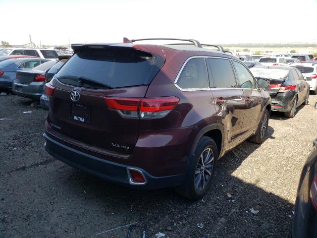 Photo 4 from auction – 2018 TOYOTA HIGHLANDER with VIN 5TDJZRFH0JS496055