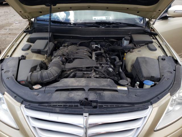 Photo 7 from auction – 2010 HYUNDAI GENESIS 3. with VIN KMHGC4DE2AU101954