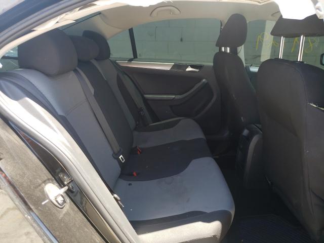 Photo 6 from auction – 2018 VOLKSWAGEN JETTA S with VIN 3VW2B7AJ1JM249891