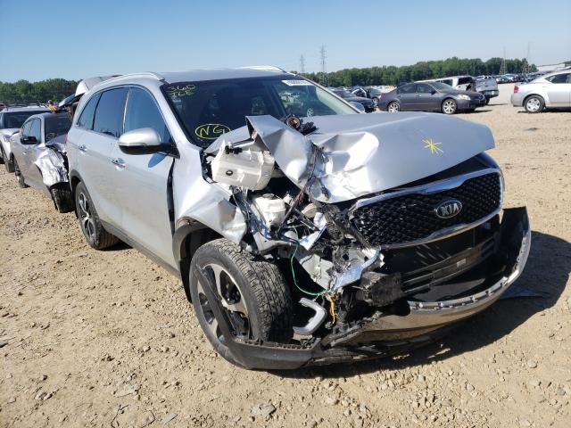 KIA SORENTO EX 2018 with VIN 5XYPH4A56JG363228 - Photo from auction