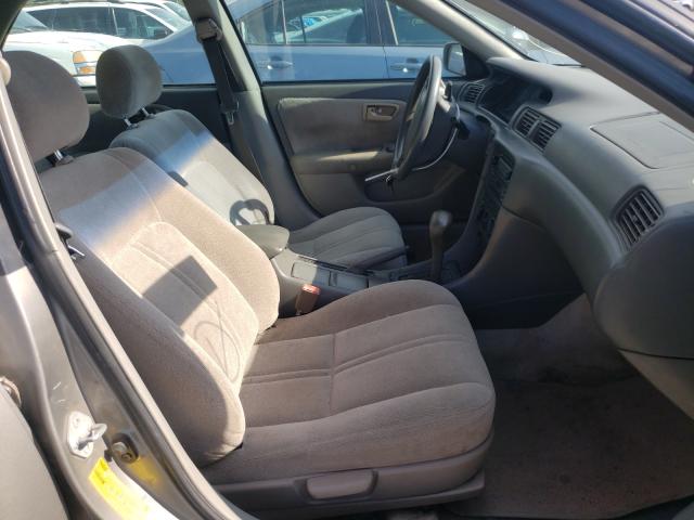 Photo 5 from auction – 2000 TOYOTA CAMRY LE with VIN 4T1BF28K2YU096061