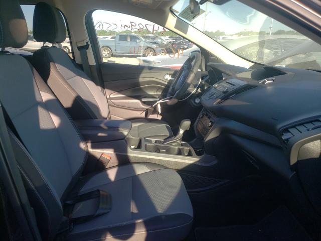 Photo 5 from auction – 2017 FORD ESCAPE SE with VIN 1FMCU0GD1HUD74255