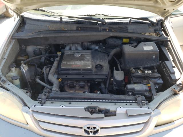Photo 7 from auction – 2003 TOYOTA SIENNA CE with VIN 4T3ZF19C03U515718