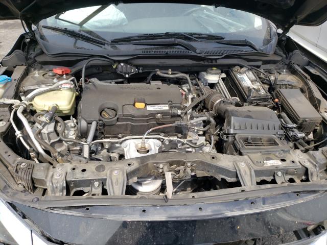 Photo 7 from auction – 2017 HONDA CIVIC LX with VIN 19XFC2F52HE203152