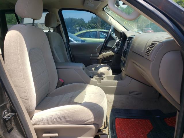 Photo 5 from auction – 2005 FORD EXPLORER X with VIN 1FMZU73K15UA69065