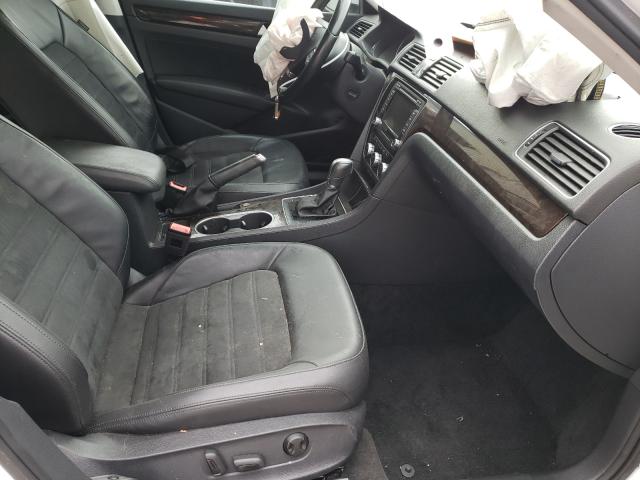 Photo 5 from auction – 2015 VOLKSWAGEN PASSAT SEL with VIN 1VWCV7A35FC066001