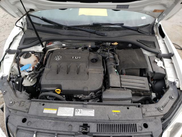 Photo 7 from auction – 2015 VOLKSWAGEN PASSAT SEL with VIN 1VWCV7A35FC066001