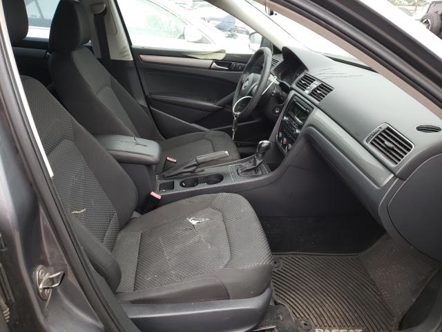 Photo 5 from auction – 2014 VOLKSWAGEN PASSAT S with VIN 1VWAT7A34EC030389