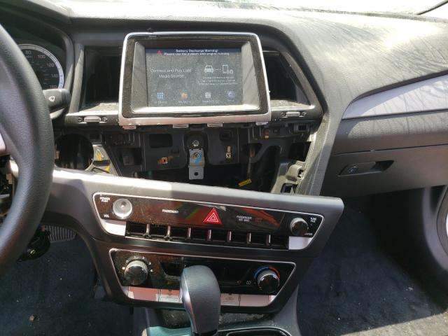 Photo 9 from auction – 2019 HYUNDAI SONATA SE with VIN 5NPE24AF7KH752357