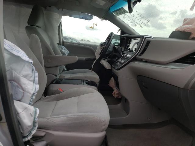 Photo 5 from auction – 2016 TOYOTA SIENNA LE with VIN 5TDKK3DC6GS694130