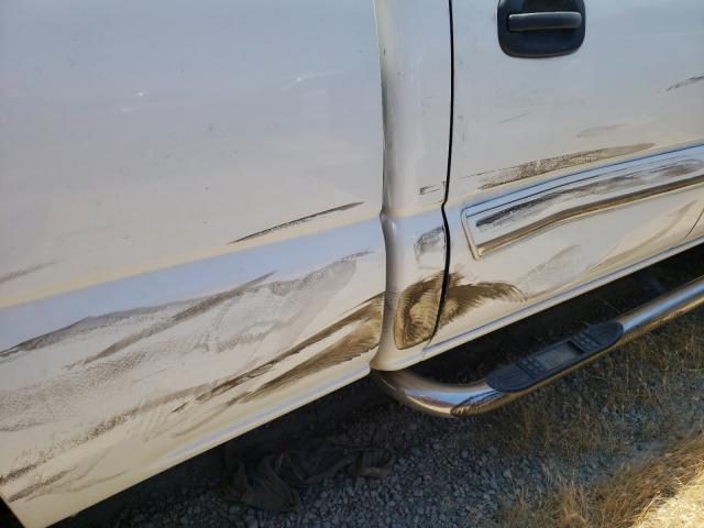 Photo 9 from auction – 2003 CHEVROLET SILVERADO with VIN 1GCHC23G43F121842