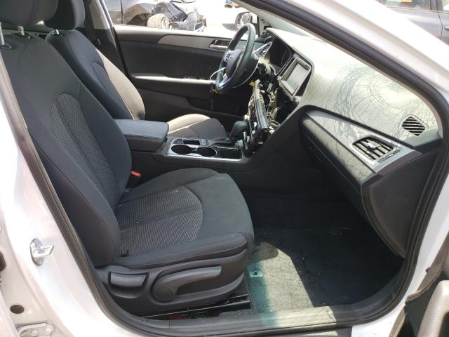 Photo 5 from auction – 2019 HYUNDAI SONATA SE with VIN 5NPE24AF7KH752357