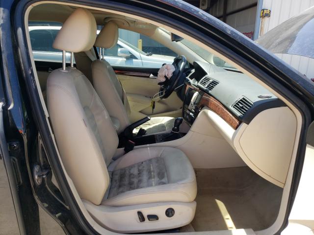 Photo 5 from auction – 2012 VOLKSWAGEN PASSAT SEL with VIN 1VWCN7A34CC002043