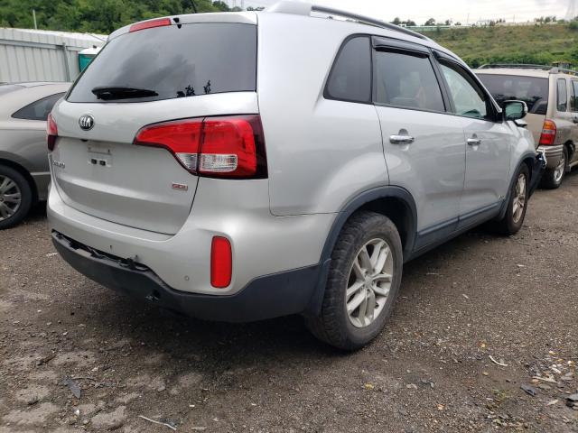 Photo 4 from auction – 2015 KIA SORENTO LX with VIN 5XYKTCA62FG560965