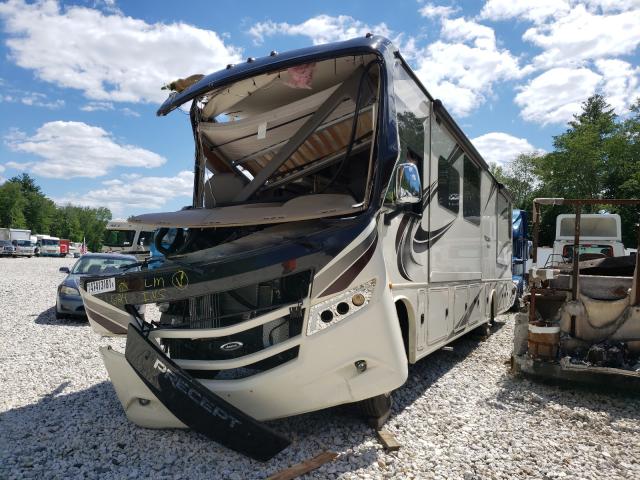 Photo 2 from auction – 2019 FORD F53 with VIN 1F66F5DY4K0A17377