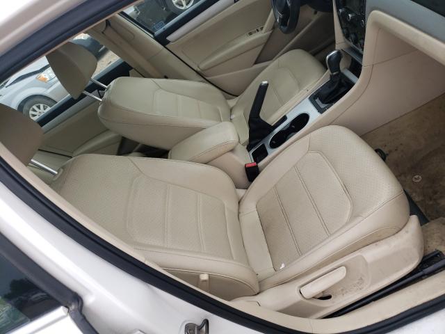 Photo 5 from auction – 2013 VOLKSWAGEN PASSAT SE with VIN 1VWBN7A31DC129331
